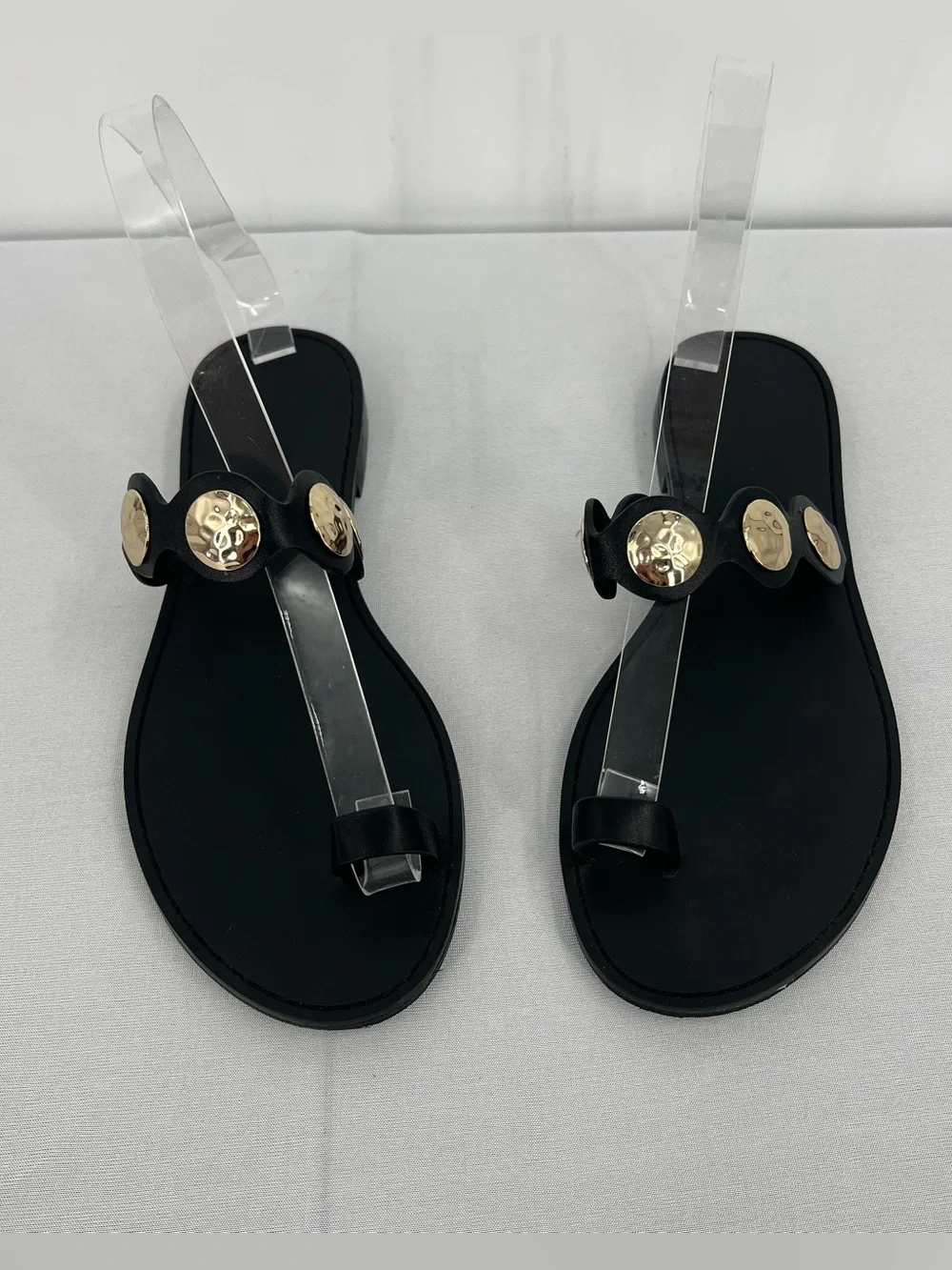 Black Gold accent Leather Toe Ring Sandals 6 old money resort euro summer - Picture 2 of 16